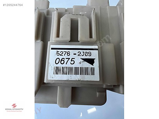 TOYOTA COROLLA AVENSIS SİGORTA KUTUSU 82730-05720 3085-12L13