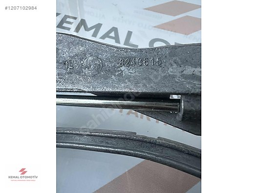 BMW X5 E53 KAPI KOLU İÇ MEKANİZMA BRAKETİ 8243615