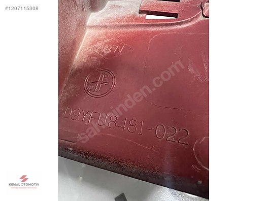 RENAULT FLUENCE BAGAJ KAPAK ÇITASI KIRMIZI 848100022R