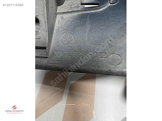 RENAULT FLUENCE BAGAJ KAPAK ÇITASI LACİVERT 848100022R