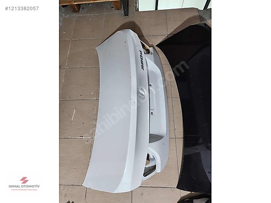 BMW E90 BAGAJ KAPAĞI