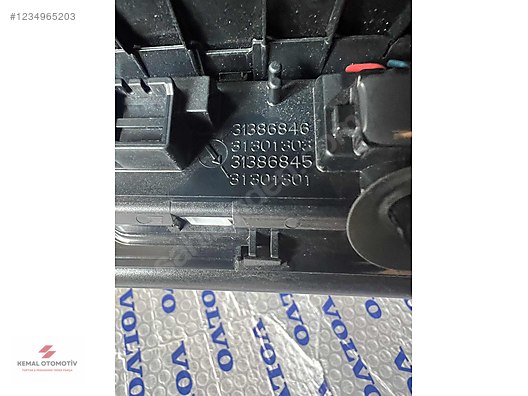 VOLVO V40 BAGAJ PANELİ 31301301 31301303 31386846 31386845