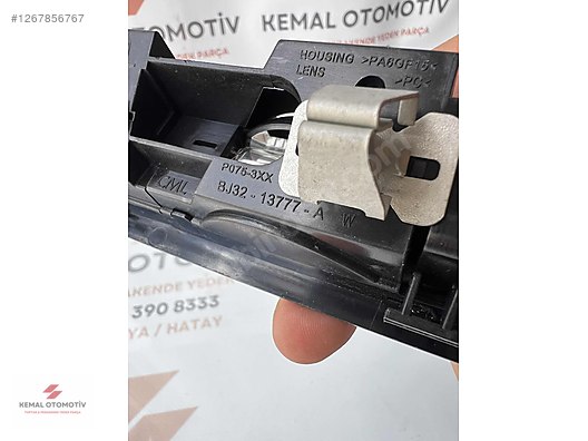 RANGE ROVER LAND ARKA TAVAN AYDINLATMA LAMBASI BJ32-13777-A