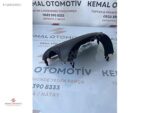 MEGANE 4 DİREKSİYON ÜST KAPAĞI BAKALİTİ 484719503R 484726422R